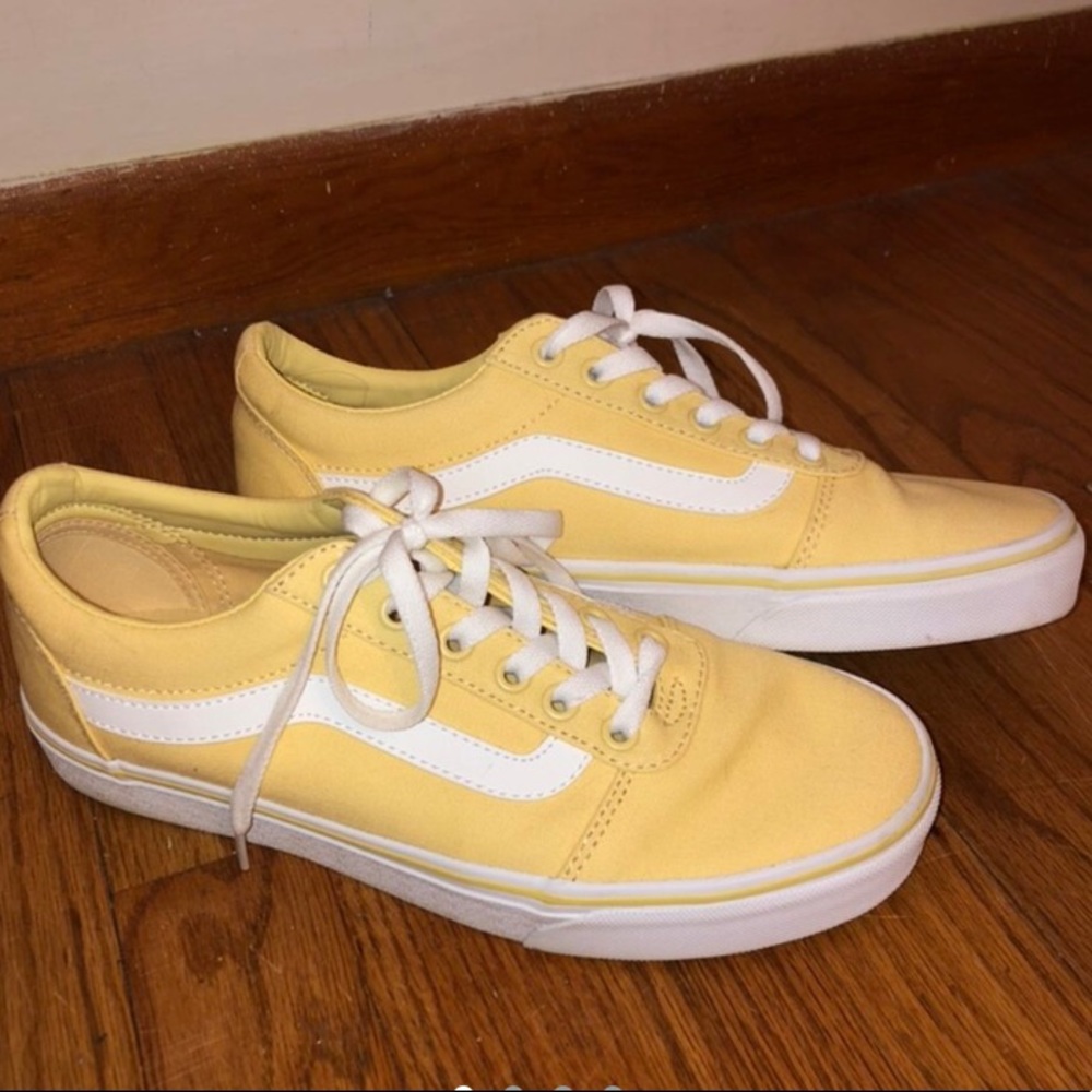 Rare Pale Yellow “Pineapple Slice” Old Skool Vans